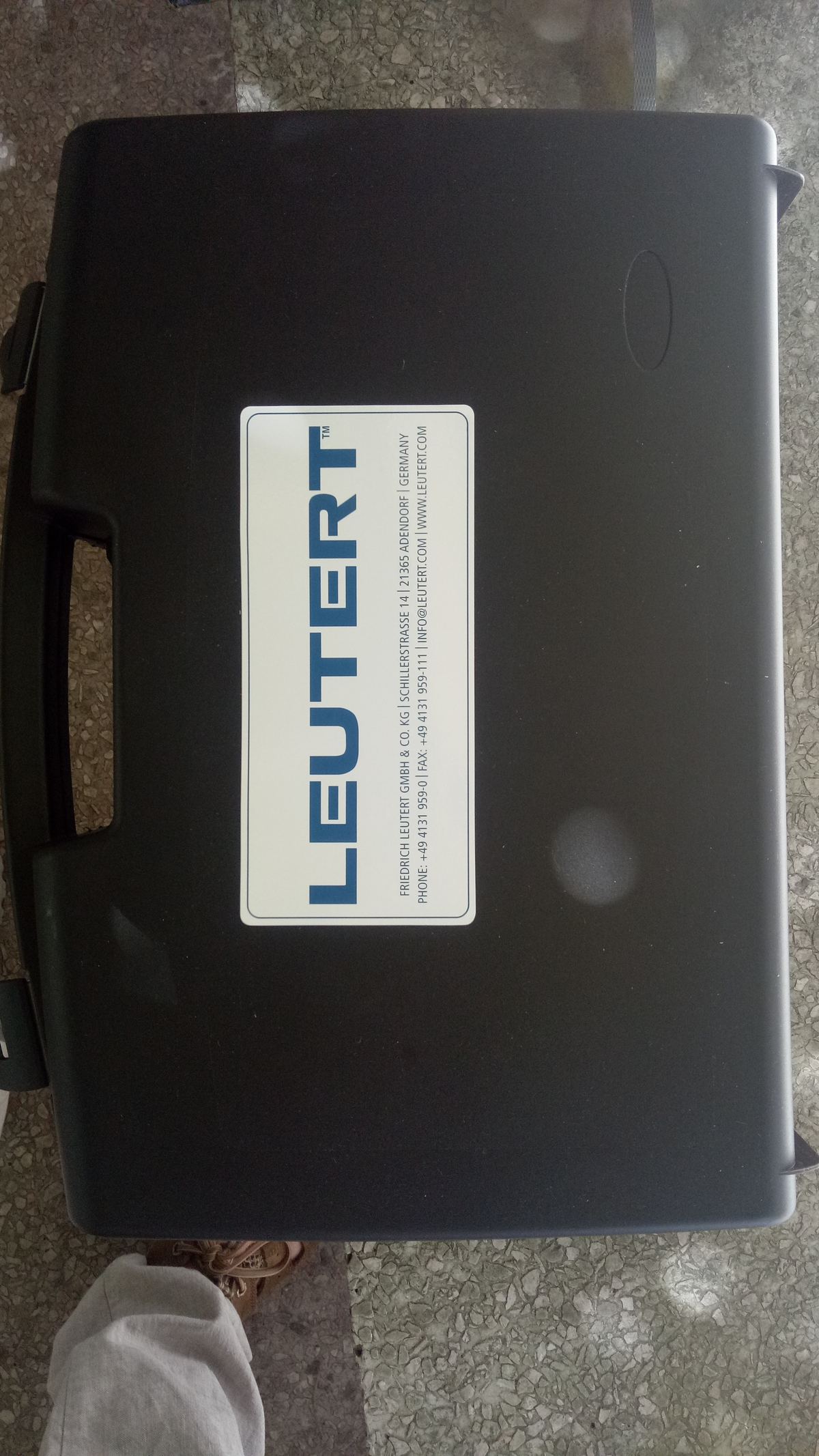 Carrying case